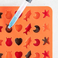 Load image into Gallery viewer, Ongrok Silicone Gummy Molds with Droppers by Smoke Drop - view 3 | Buddy Brandz