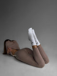 Cargar la imagen en la vista de la galería, EASE by WILN - view 5 | Buddy Brandz