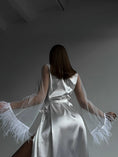 Cargar la imagen en la vista de la galería, GODDESS by WILN.com | Buddy Brandz