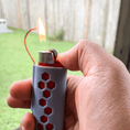 Cargar la imagen en la vista de la galería, Earth Hemp Wick Lighter Case - Fits Standard Lighters - Easy to Use Hemp Feeder for Slower & More Natural Flame
