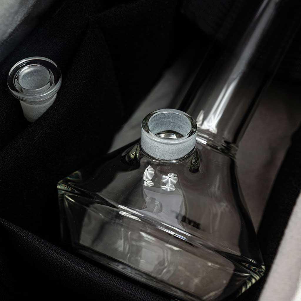 RYOT PRO-DUFFLE CARBON SERIES SMELL-PROOF BAG by Smoke Drop - view 2 | Buddy Brandz