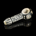Laad de afbeelding in de Gallery-viewer, Maya Face in Color Black Frit Hand Pipe

