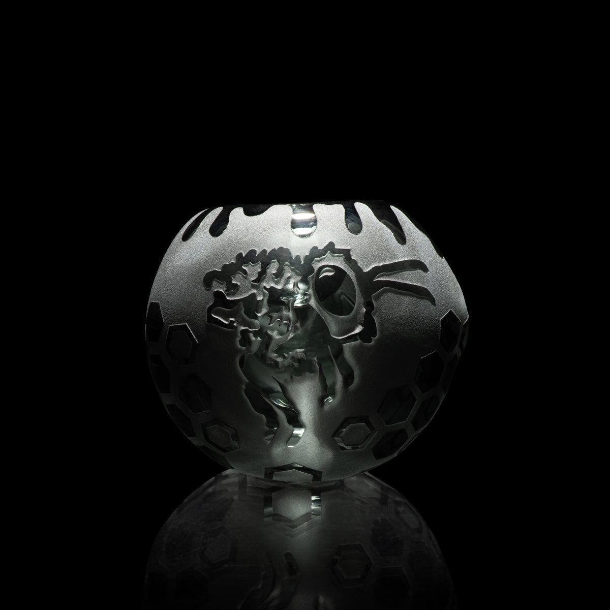 Bee Hive Smoke Hand Pipe