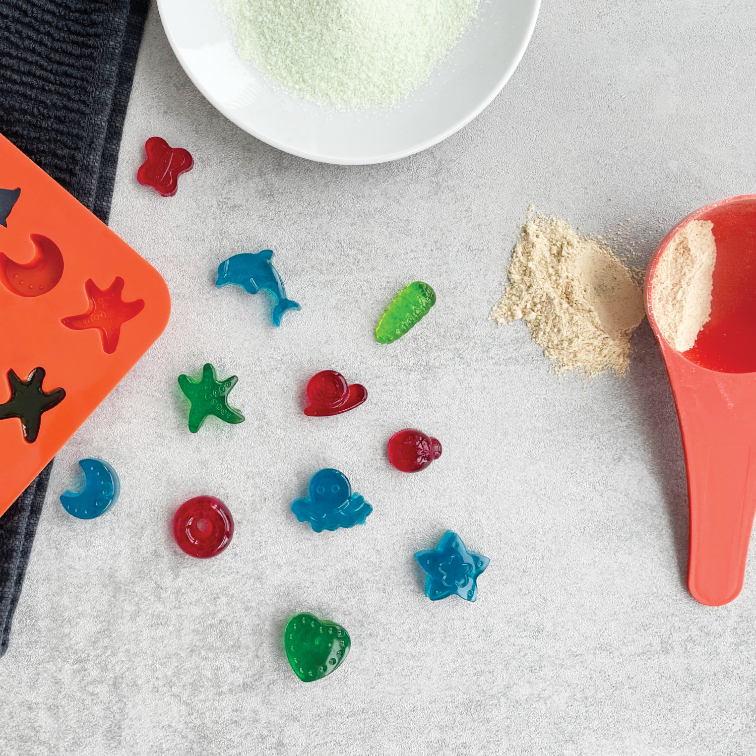 Ongrok Silicone Gummy Molds with Droppers by Smoke Drop - view 13 | Buddy Brandz