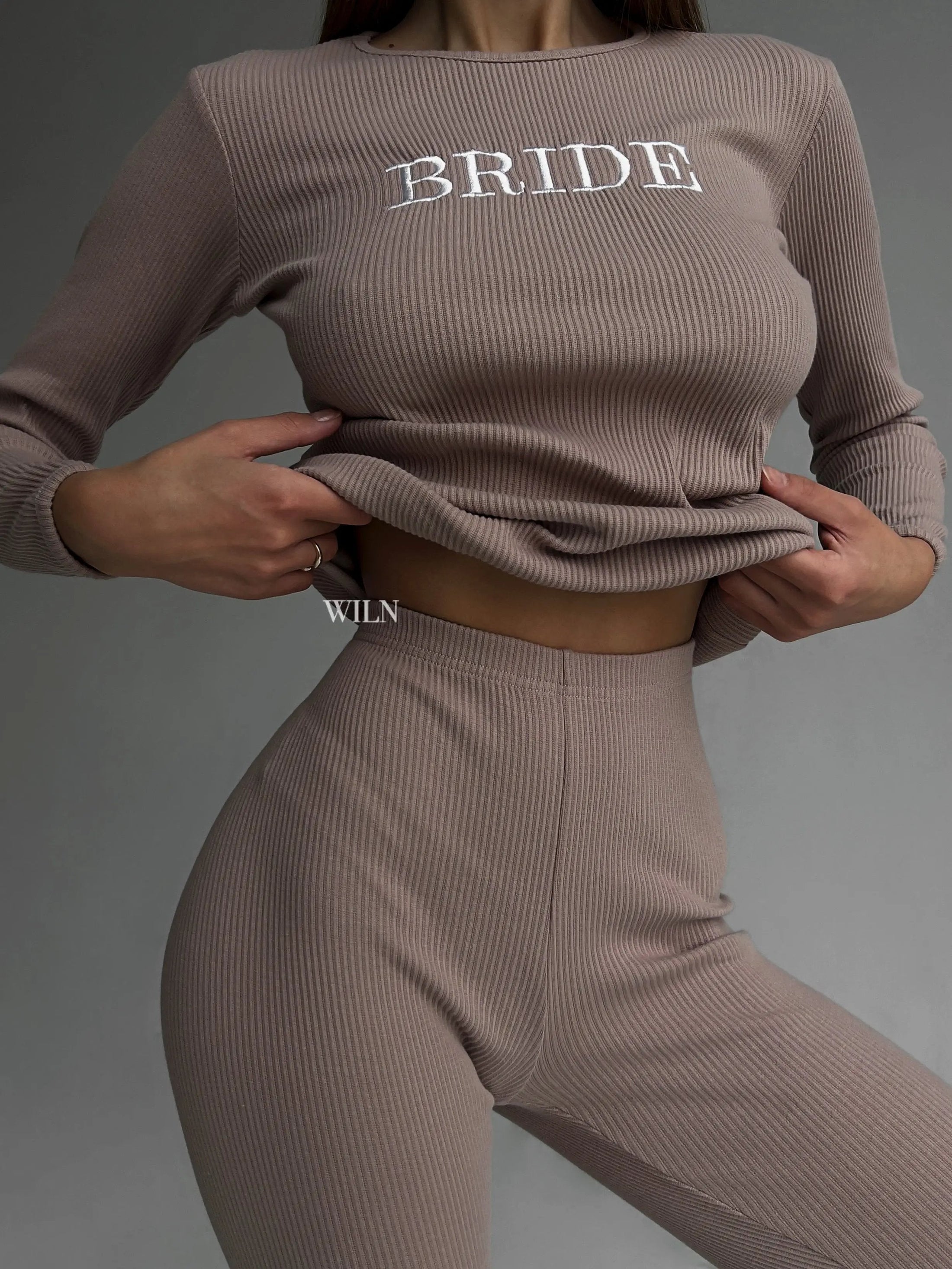 EASE by WILN | Buddy Brandz