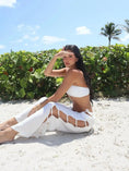 Cargar la imagen en la vista de la galería, Pearl style three piece swimsuit
