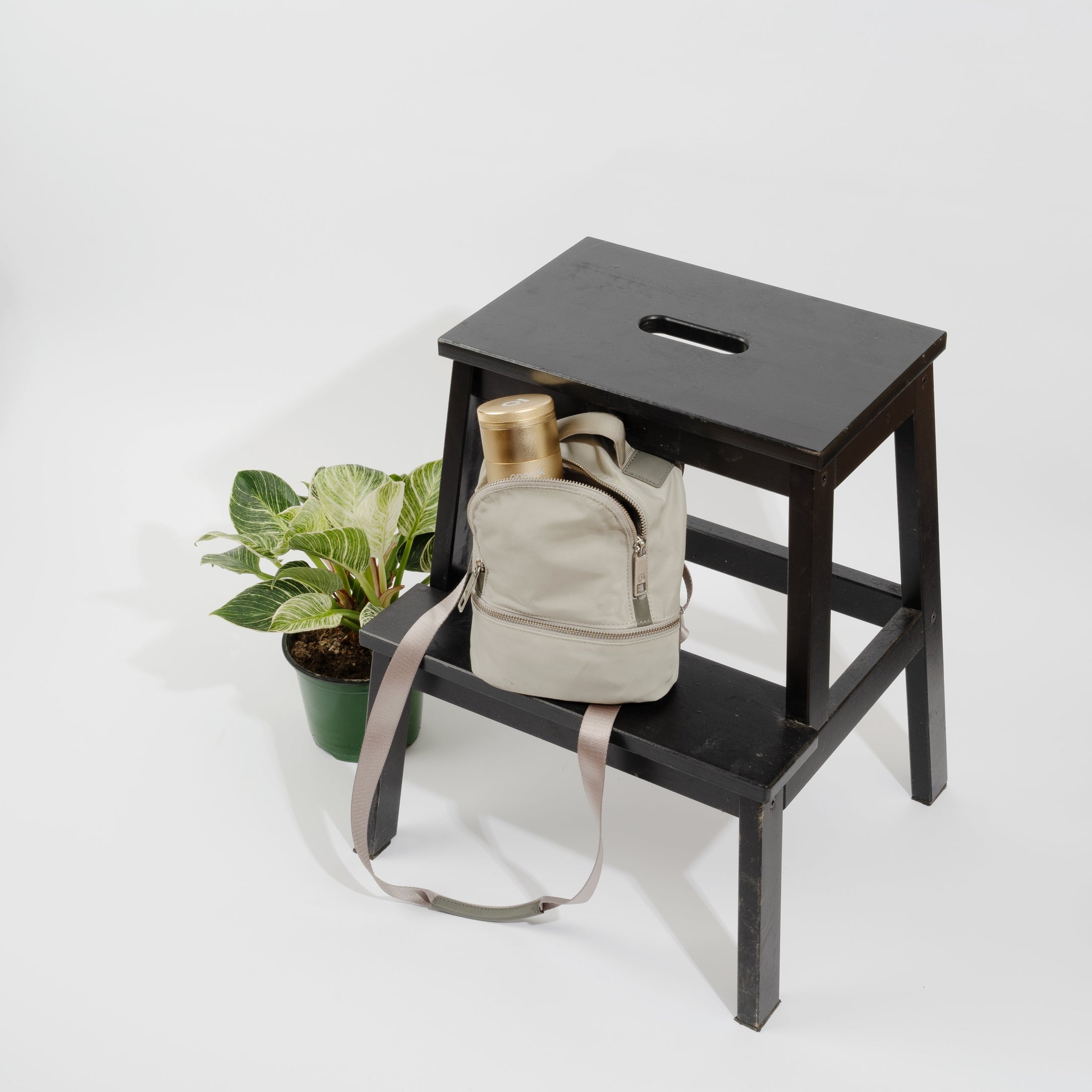 Ongrok 5 Piece Storage Grinder by Smoke Drop - view 22 | Buddy Brandz